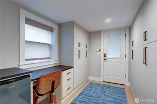 1612 5th Ave N, Seattle, WA 98109 - Photo 20