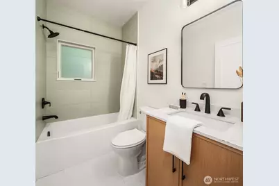 7216 33rd Avenue NW, Seattle, WA 98117 - Photo 22
