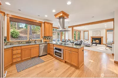18520 26th Avenue NE, Lake Forest Park, WA 98155 - Photo 8