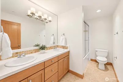 18520 26th Avenue NE, Lake Forest Park, WA 98155 - Photo 28