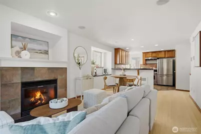 12316 33rd Avenue NE #C, Seattle, WA 98125 - Photo 4