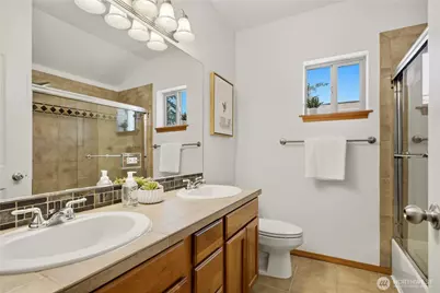 12316 33rd Avenue NE #C, Seattle, WA 98125 - Photo 18