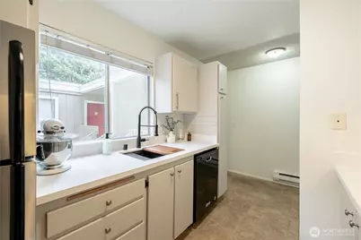 4801 180th Street SW #B206, Lynnwood, WA 98037 - Photo 6
