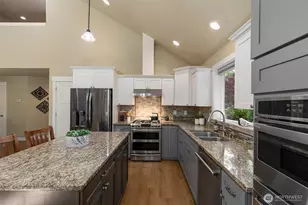 7981 SE Mossy Pond Ct, Olalla, WA 98359 - Photo 14