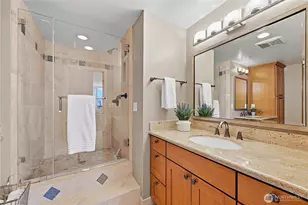 2201 3rd Ave, Seattle, WA 98121 - Photo 16