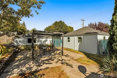 8627 9th Avenue SW, Seattle, WA 98106 - Photo 22