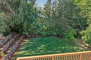 5925 48th Ave S, Seattle, WA 98118 - Photo 32