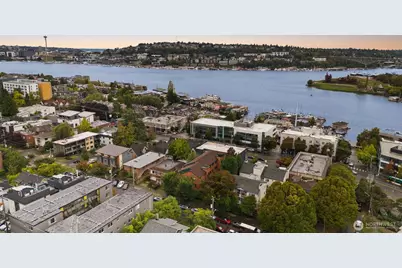 2717 Franklin Avenue E #102, Seattle, WA 98102 - Photo 34