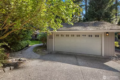 8539 SE 79th Place, Mercer Island, WA 98040 - Photo 2