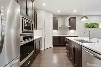 4426 141st Place SE, Snohomish, WA 98296 - Photo 2