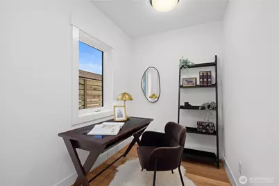 268 Fulton Street, Seattle, WA 98109 - Photo 10