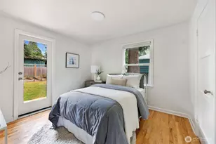 8044 38th Ave NE, Seattle, WA 98115 - Photo 18