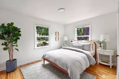 8044 38th Avenue NE, Seattle, WA 98115 - Photo 16