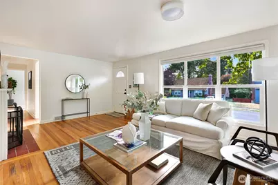 8044 38th Avenue NE, Seattle, WA 98115 - Photo 8