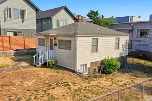 1403 E Alder St, Seattle, WA 98122 - Photo 2