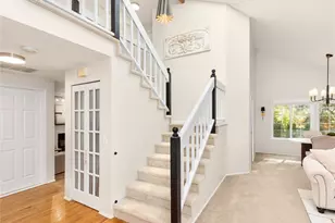 24201 38th Pl SE, Sammamish, WA 98029 - Photo 4
