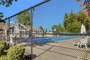 24201 38th Pl SE, Sammamish, WA 98029 - Photo 36