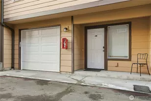 12228 SE Petrovitsky Rd, Renton, WA 98058 - Photo 2