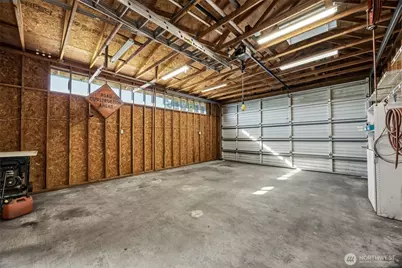 14317 Greenbelt Drive E, Bonney Lake, WA 98391 - Photo 24