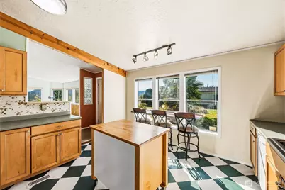 14317 Greenbelt Drive E, Bonney Lake, WA 98391 - Photo 12