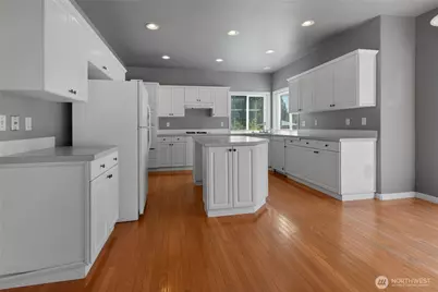 1850 31st Avenue SE, Puyallup, WA 98374 - Photo 16