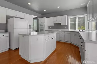 1850 31st Avenue SE, Puyallup, WA 98374 - Photo 18