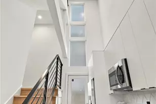 4608 Evanston Ave N, Seattle, WA 98103 - Photo 14