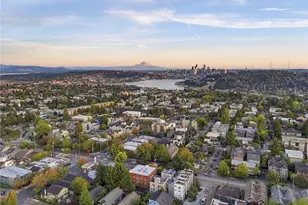 4608 Evanston Ave N, Seattle, WA 98103 - Photo 26