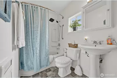 117 J Street, Cosmopolis, WA 98537 - Photo 24