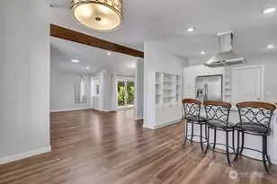 8022 S 112th St, Seattle, WA 98178 - Photo 4