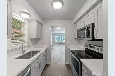 5954 Fauntleroy Way SW, Seattle, WA 98136 - Photo 10