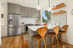 4353 SW Willow St, Seattle, WA 98136 - Photo 4