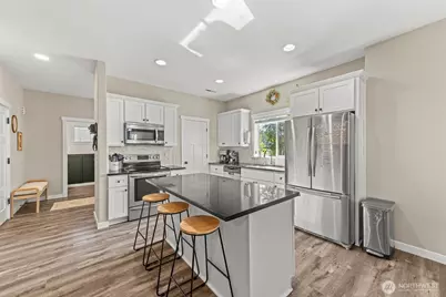 9935 Locust Court SE, Yelm, WA 98597 - Photo 8