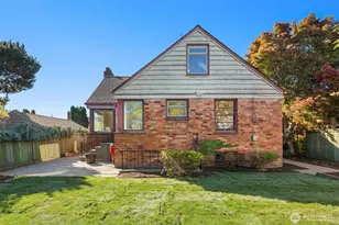 7812 Stone Ave N, Seattle, WA 98103 - Photo 24