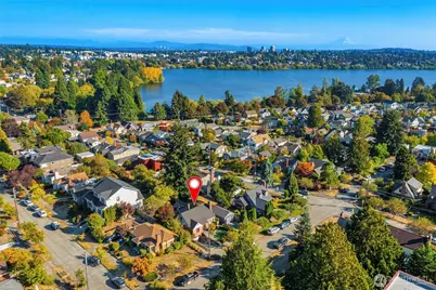7812 Stone Avenue N, Seattle, WA 98103 - Photo 28