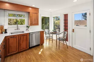 7812 Stone Ave N, Seattle, WA 98103 - Photo 8
