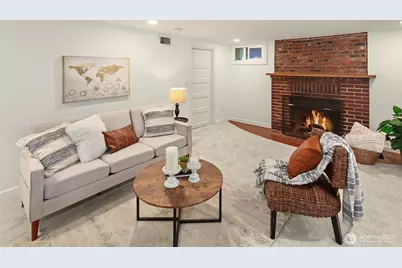 7812 Stone Avenue N, Seattle, WA 98103 - Photo 20