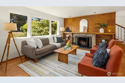 11040 Alton Avenue NE, Seattle, WA 98125 - Photo 4
