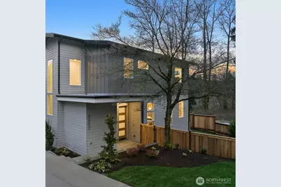 8403 NE 137th Street, Kirkland, WA 98034 - Photo 2
