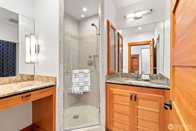 2716 106th Place SE, Beaux Arts Village, WA 98004 - Photo 22