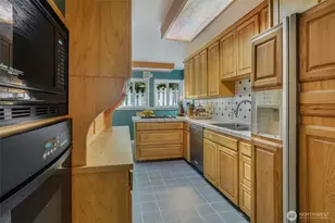916 Harvard Ave E, Seattle, WA 98102 - Photo 12