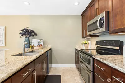 6 Lake Bellevue Drive #209, Bellevue, WA 98005 - Photo 12