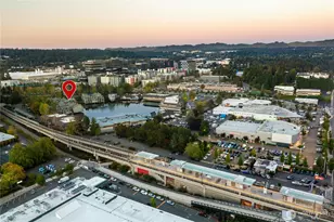6 Lake Bellevue Dr, Bellevue, WA 98005 - Photo 32