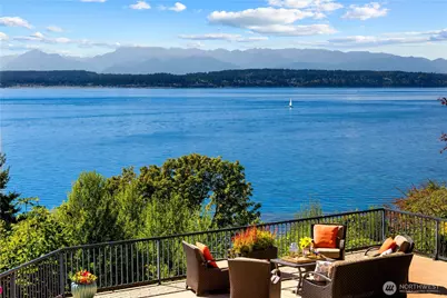 2555 Magnolia Boulevard W, Seattle, WA 98199 - Photo 28