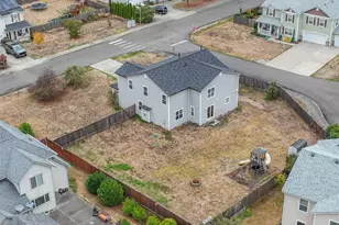 301 Easy St SE, Rainier, WA 98576 - Photo 20