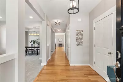 18330 121st Street E, Bonney Lake, WA 98391 - Photo 4