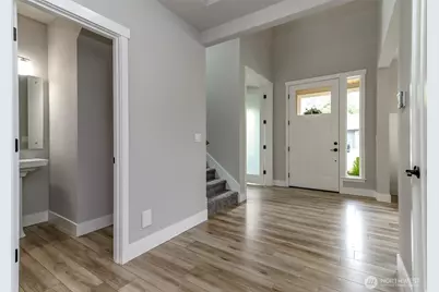 18314 133rd Street E, Bonney Lake, WA 98391 - Photo 2