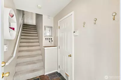 5500 Harbour Pointe Boulevard #Q102, Mukilteo, WA 98275 - Photo 4