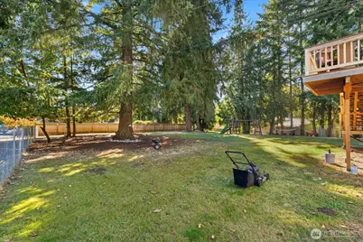 1908 Oak Road, Lynnwood, WA 98087 - Photo 32