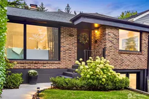 4706 48th Ave NE, Seattle, WA 98105 - Photo 2